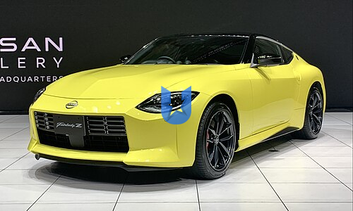 03_01_36_500px_Nissan_FAIRLADY_Z_(Z34)_Version_ST,_2022,_left_front.jpg