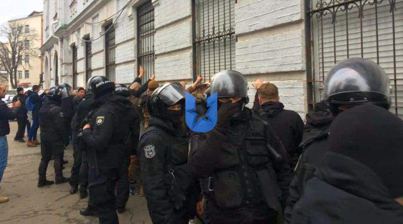 C14_11.jpg
